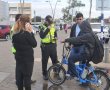 העירייה חורטת מספר זהות הרוכב על שילדת אופניים